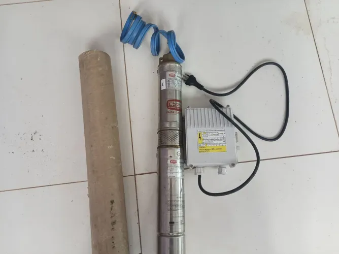 Bomba submerssa thebe + caixa de controle