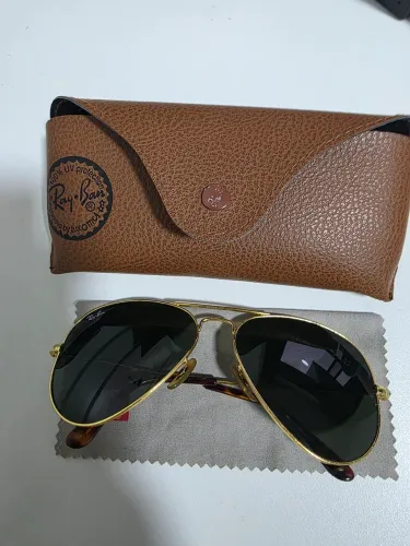 ÓCULOS RAY BAN EM ÓTIMO ESTADO