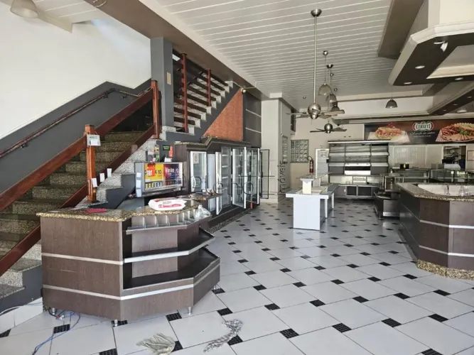 Prédio para alugar em Campinas, Parque Prado, com 377 m²