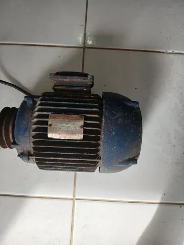Motor trifásico 3 hp