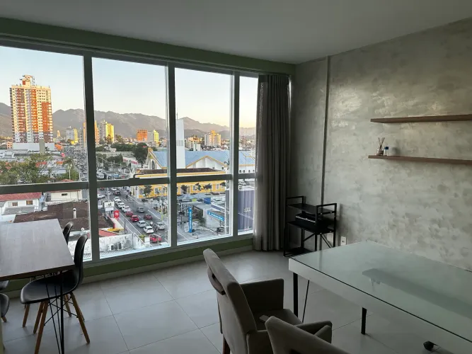 Sala comercial pronta