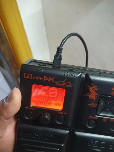 Pedaleira zoom g1on AK