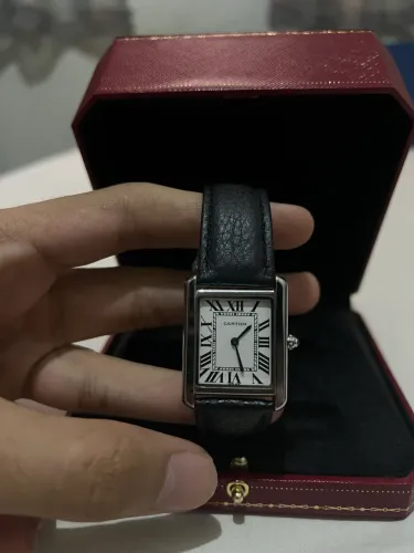 Relógio Cartier tank must!
