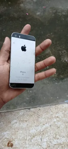 iPhone SE (2016)