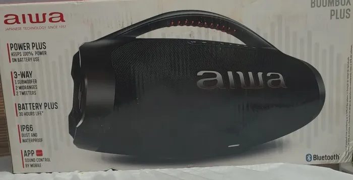 BOMBOX AIWA PLUS