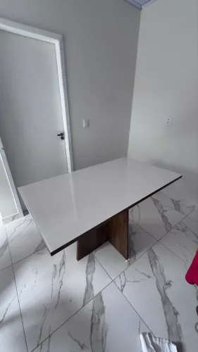 Mesa de vidro para 6 cadeiras