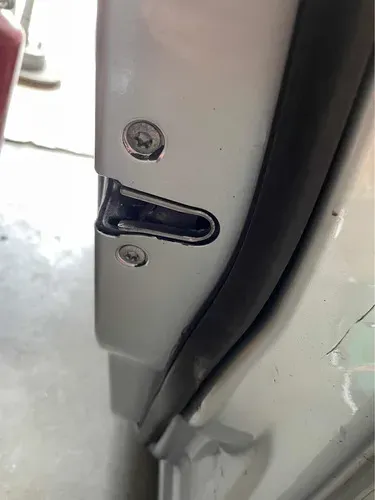 Fechadura Dianteira Direita Mercedes C180 2008 / 2013