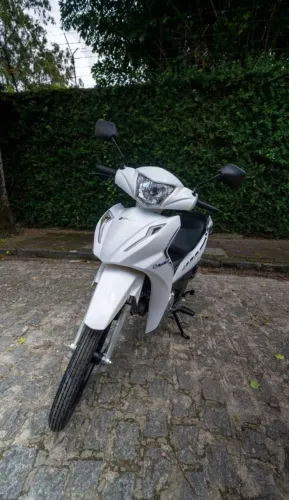 Moto 50tinha Avelloz Zero km - Parcela Barata