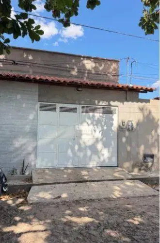 Casa com 2 dormitórios para alugar, 105 m² por R$ 1.700,00/mês - Aeroporto - Teresina/PI