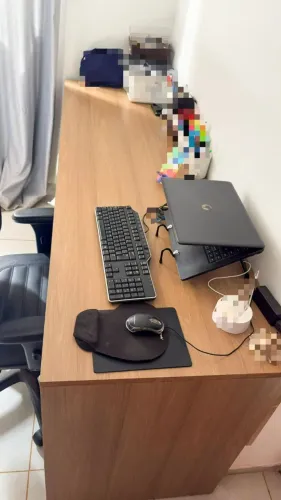 MESA DE MDF -  2,60 METROS DE COMPRIMENTO E 63 CM DE LARGURA