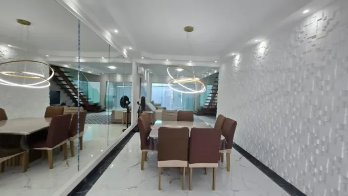 Vendo Duplex em alto padrão no melhor bairro de Piúma ES. 03 quartos, sendo 02 suítes.