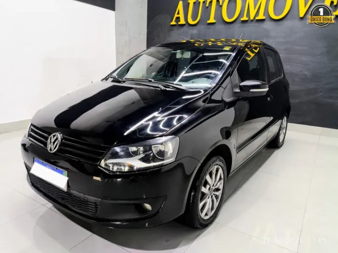 Volkswagen Fox 1.0 MI Total Flex 8V 5P 2014