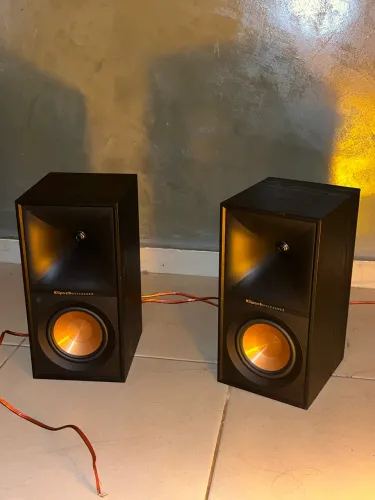 Par de caixas Klipsch R-50M - Excelente estado