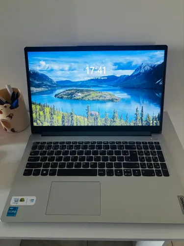 Vendo notebook Lenovo