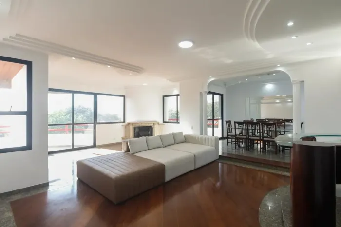 Apartamento para alugar ou comprar com 245m², 4 quartos e 3 vagas
