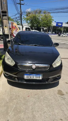 Fiat Grand Siena Tetrafuel 1.4 EVO F. Flex 8V 2013