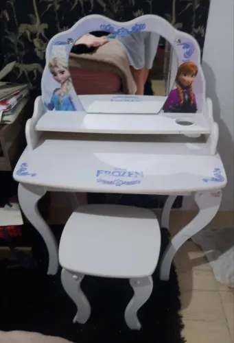 Penteadeira infantil Frozen + banquinho