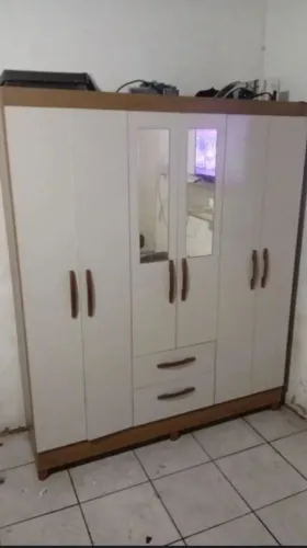 Guarda Roupa para sair logo