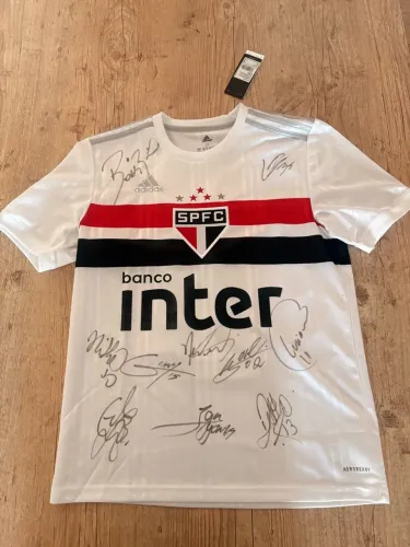 Camiseta São Paulo Futebol Clube autografada por todos jogadores 2022