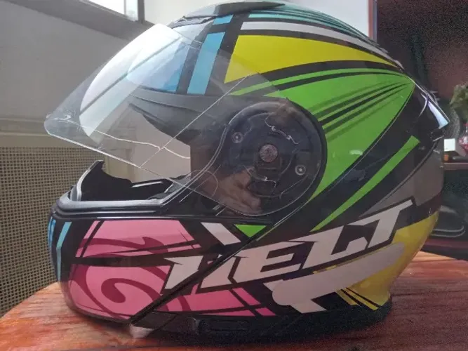 Capacete HELT tam. 58