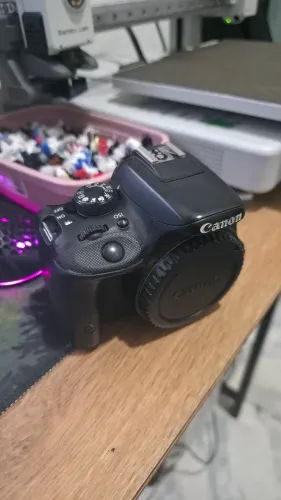 Canon SL1