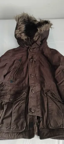 Casaco Abercrombie e Fitch P marrom