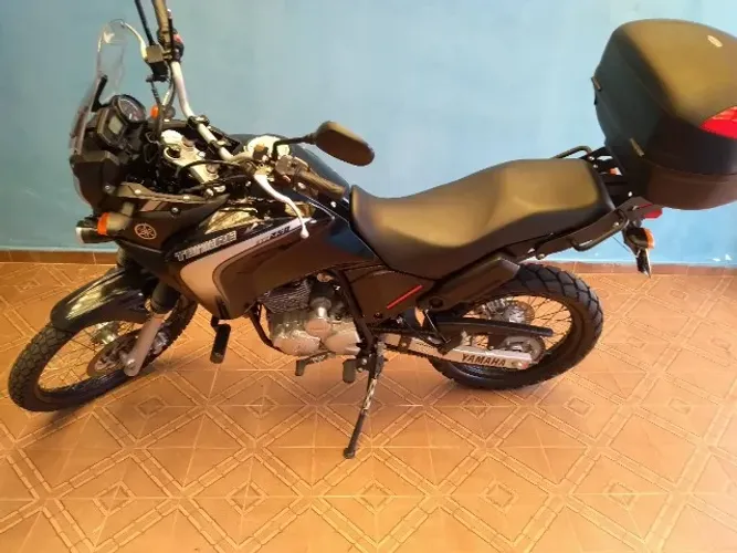 Tenere 250