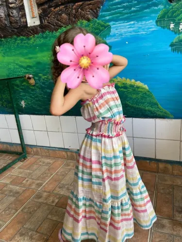 Vestido colorido infantil