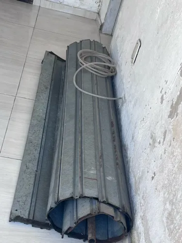 Vende porta de rolar