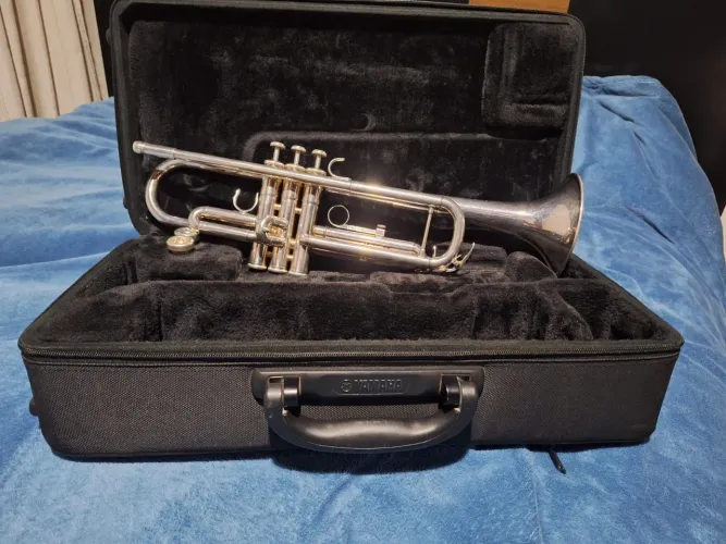 Trompete Yamaha ytr3335