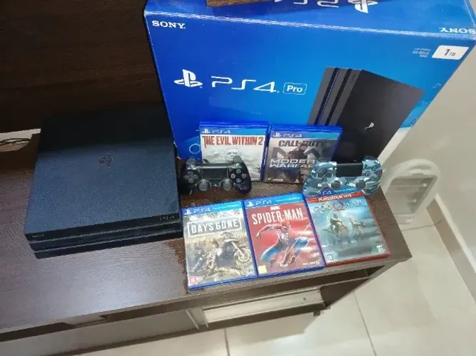 PLAYSTATION 4 PRO