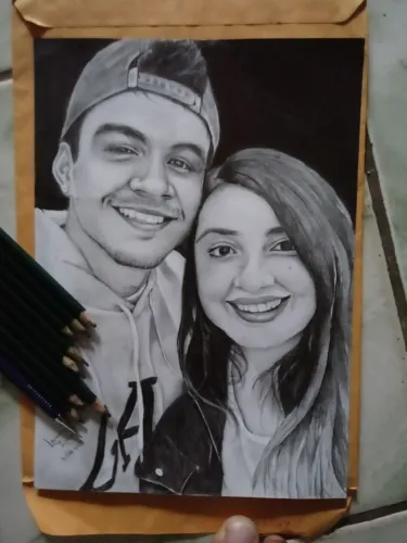 Faço desenhos realistas