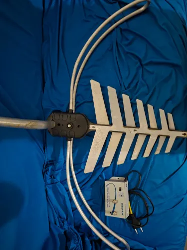 Antena Aquário 3000 c/amplificador