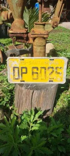 Placa automotiva antiga