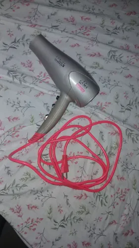 Secador de cabelo