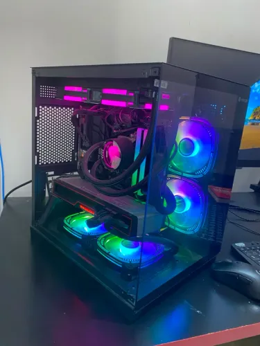 PC Gamer Ryzen 7 5700X + RX 6700 XT 12GB + 32GB RAM + Monitor 240Hz