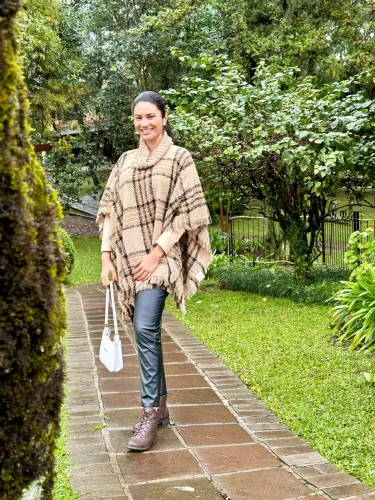 Venda ? PONCHO FEMININO XADREZ
