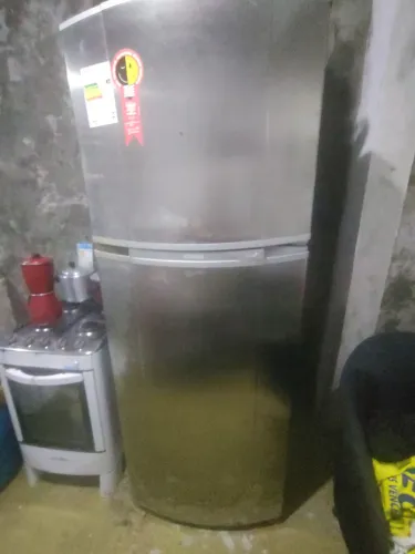 Geladeira para retirada de peças  