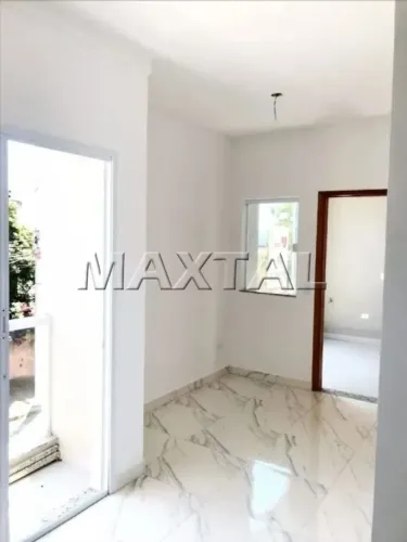 Apartamento terreo à venda no Tucuruvi 40m², 2 dormitórios e um amplo quintal.