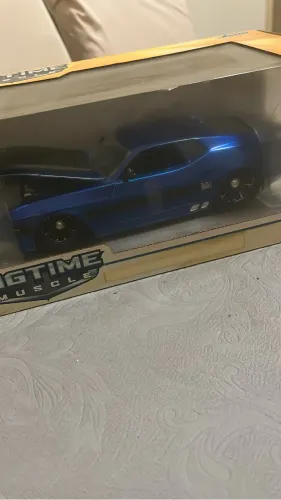 Miniatura de carro 1/24