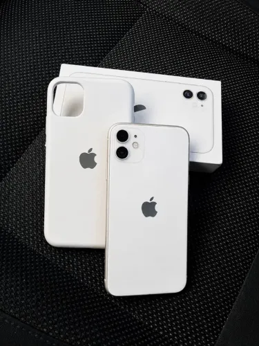 iPhone 11