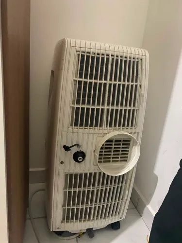 Ar-condicionado portátil Comfee