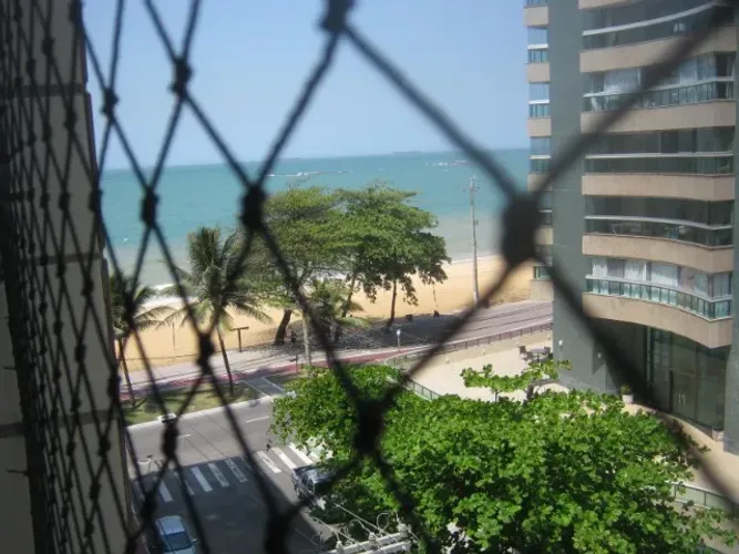 Temporada Praia da Costa Praia de Itapoã e Itaparica >1-minuto-do-mar