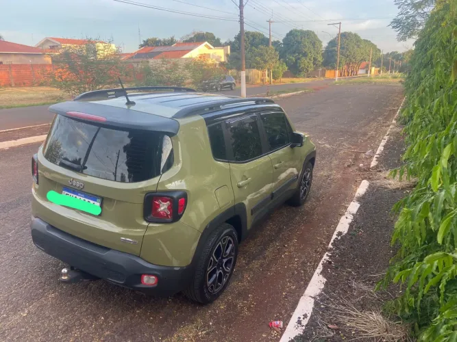 Jeep Renegade Longitude 1.8 4X2 Flex 16V Aut. 2016