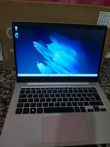Notebook Samsung book go, usado-excelente 