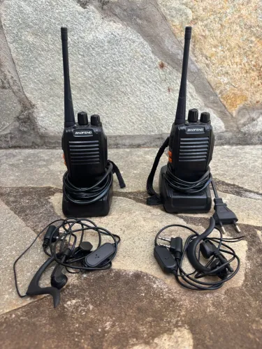 RÁDIOS COMUNICADORES BAOFENG 777s