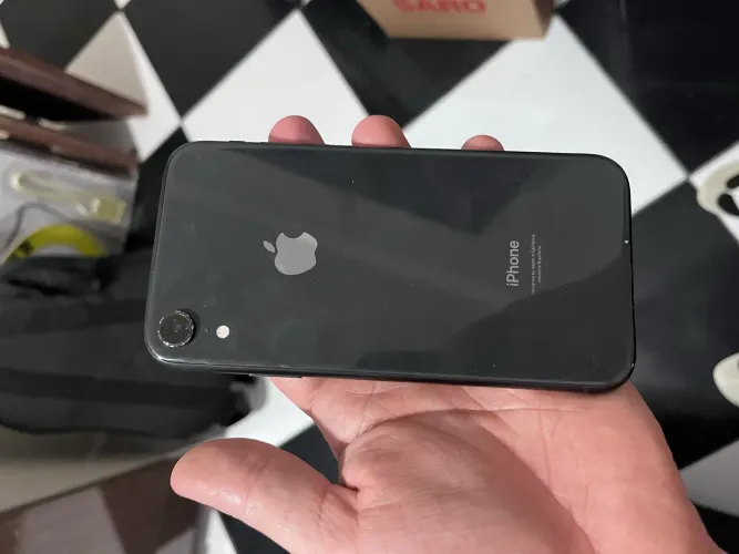 iPhone XR