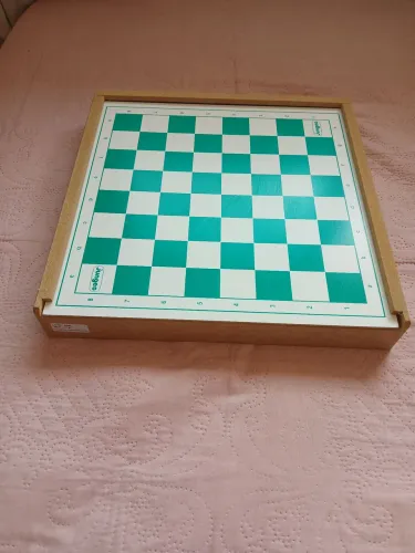 Jogo de Tabuleiro 4 em 1