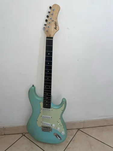 Guitarra Memphis mg30 azul bebê com caixa/amplificador de som