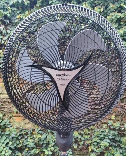Ventilador Coluna Britânia 40cm 220v - Vento bastante forte